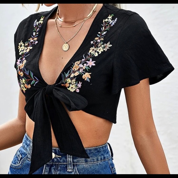 Front tie top - Picture 2 of 3